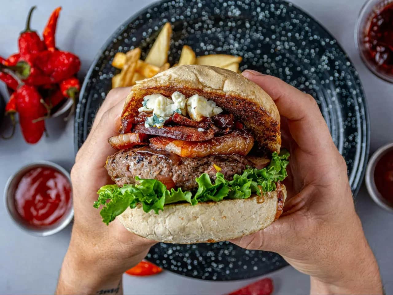 Domowe burgery jak z restauracji? Opanuj sztukę od A do Z!