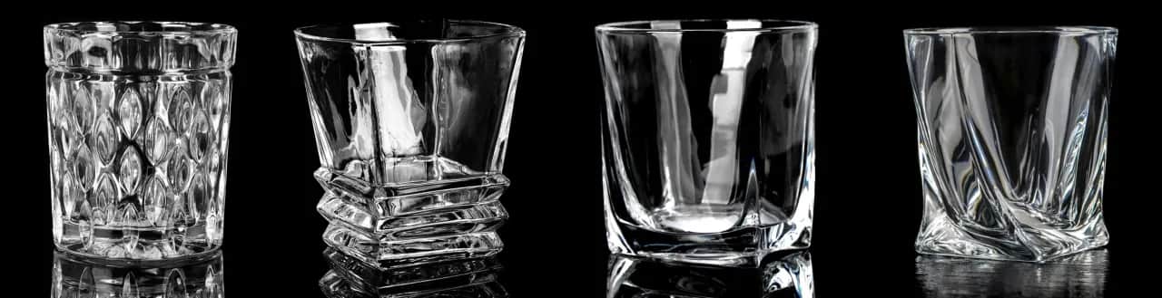 Szklanki do napojów: Wybierz idealne! Smak, styl i trwałość.