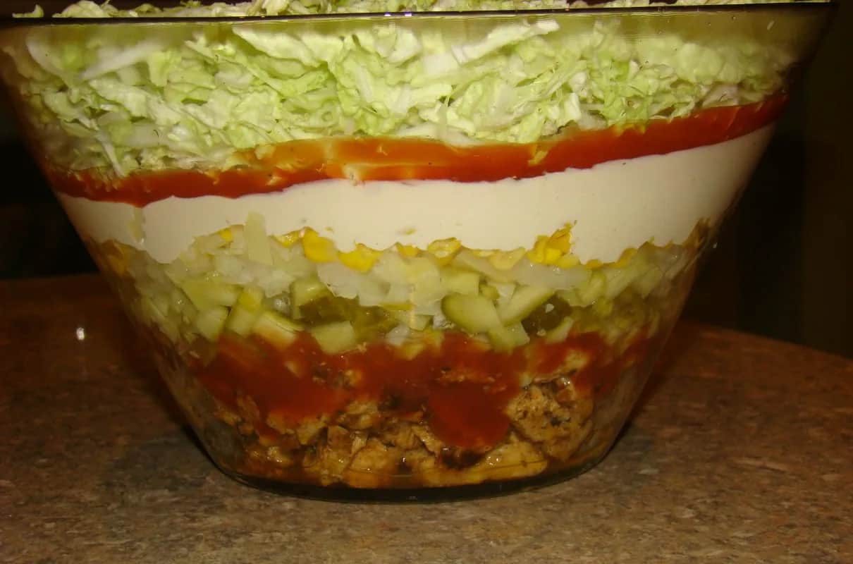 Idealna sałatka gyros? Przepis, który podbije każde przyjęcie!